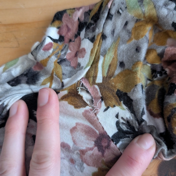 Annabelle Multicolor Floral Dress - Picture 3 of 4